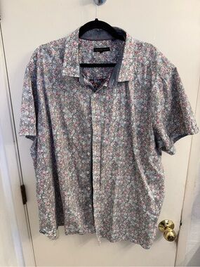 Casual Short-Sleeve Button-Down Shirt - Gray with Pink Floral